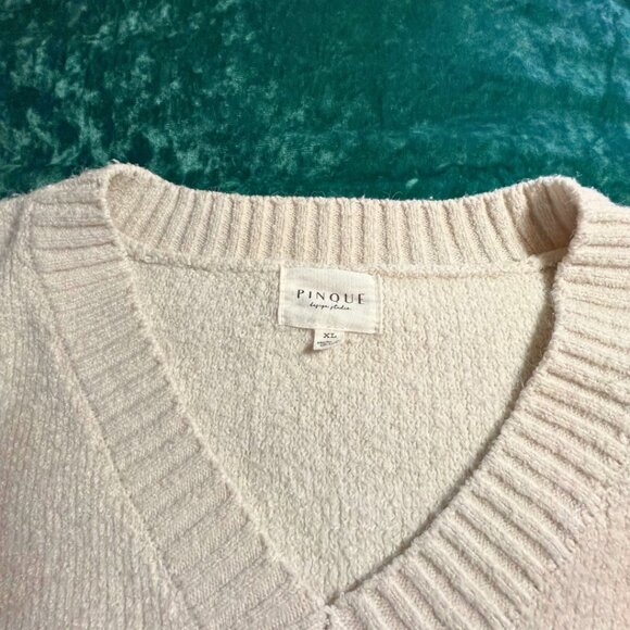 Pinque V-Neck Floral Sweater – Cream/Ivory – Size XL - Picture 3 of 5